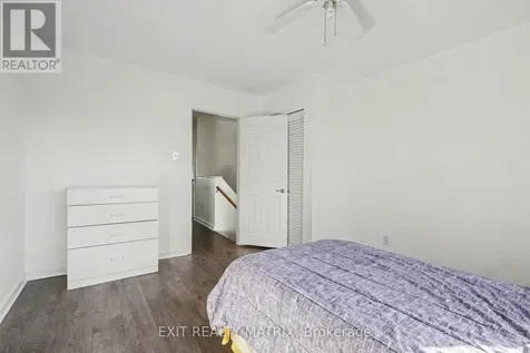 1864 Lenester Avenue Ottawa ON K2A 3W8