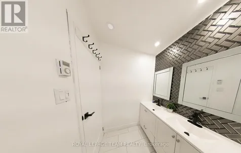 3415 Uplands Drive Ottawa ON K1V 9N3