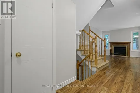 93 Mountshannon Drive Ottawa ON K2J 4C2