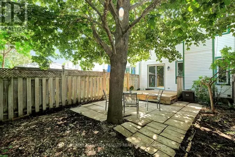 93 Mountshannon Drive Ottawa ON K2J 4C2