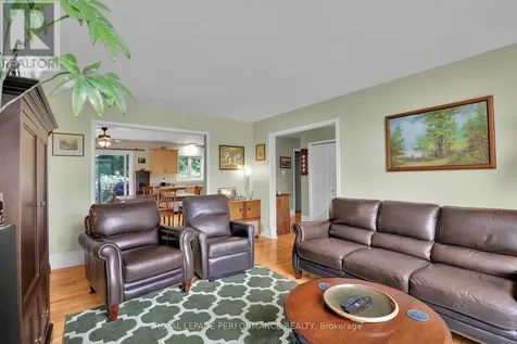 6115 Kaycourt Drive Ottawa ON K0A 2W0