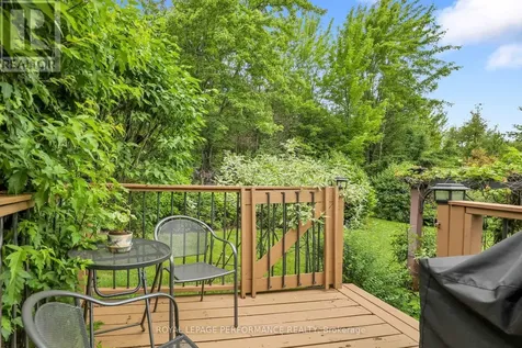 6115 Kaycourt Drive Ottawa ON K0A 2W0