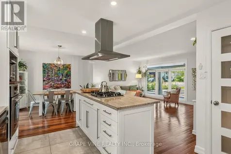 1961 Oakdean Crescent Ottawa ON K1J 6H6