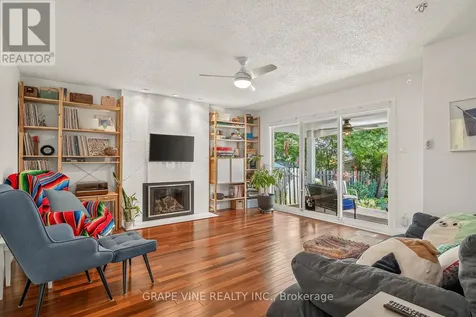 1961 Oakdean Crescent Ottawa ON K1J 6H6