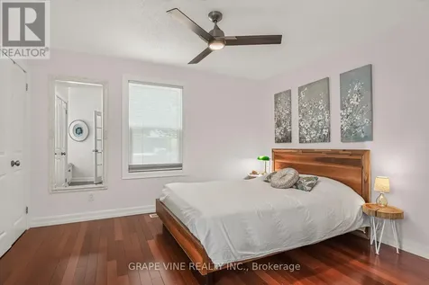 1961 Oakdean Crescent Ottawa ON K1J 6H6