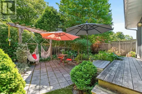 1961 Oakdean Crescent Ottawa ON K1J 6H6