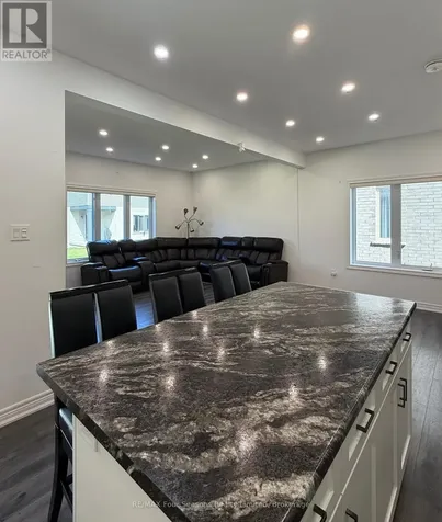 72 Mclean Avenue Collingwood ON L9Y 4B3