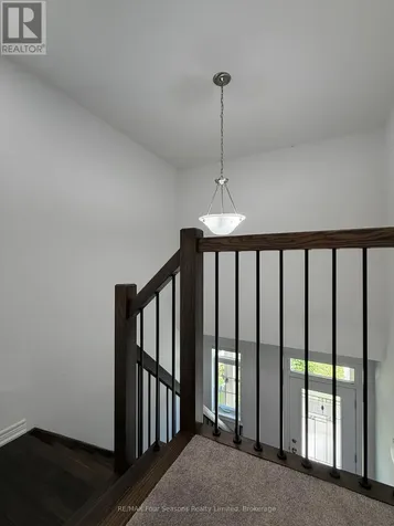 72 Mclean Avenue Collingwood ON L9Y 4B3
