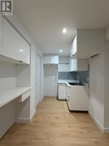 72 Mclean Avenue Collingwood ON L9Y 4B3