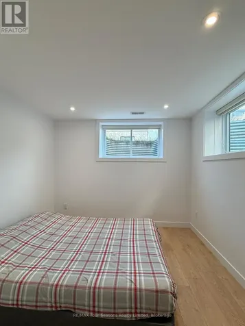 72 Mclean Avenue Collingwood ON L9Y 4B3