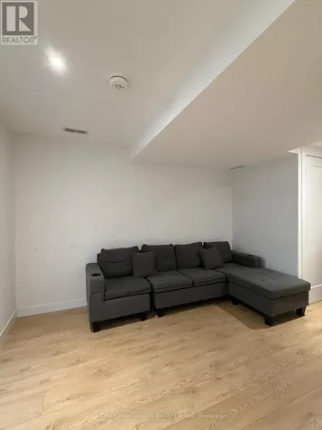 72 Mclean Avenue Collingwood ON L9Y 4B3