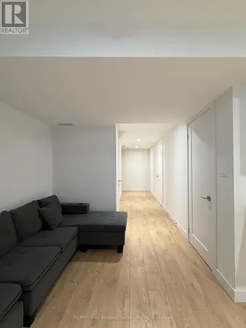 72 Mclean Avenue Collingwood ON L9Y 4B3
