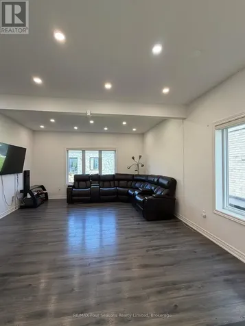 72 Mclean Avenue Collingwood ON L9Y 4B3