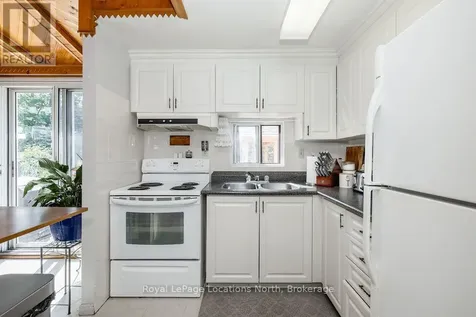77 Laidlaw Street Wasaga Beach ON L9Z 2L2