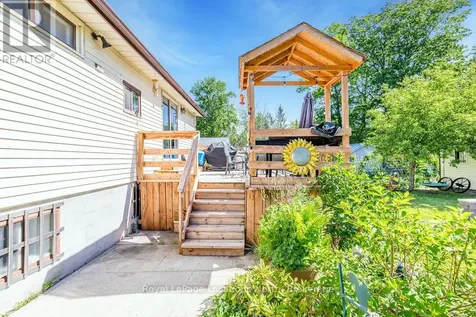 77 Laidlaw Street Wasaga Beach ON L9Z 2L2