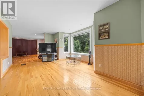 2481 Manse Road Ottawa ON K4C 1C6