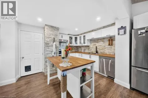 726 Brighton Avenue Hamilton ON L8H 6H6