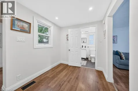 726 Brighton Avenue Hamilton ON L8H 6H6