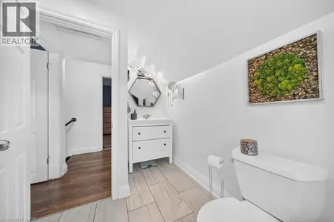 726 Brighton Avenue Hamilton ON L8H 6H6