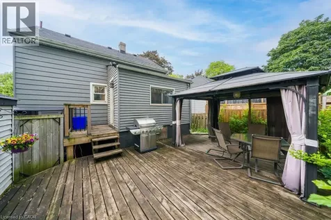 726 Brighton Avenue Hamilton ON L8H 6H6
