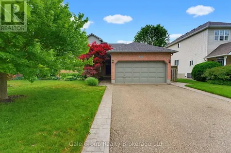 209 Hilltop Drive North Dumfries ON N0B 1E0