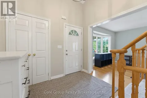 209 Hilltop Drive North Dumfries ON N0B 1E0