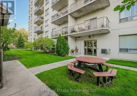 60 Wyndham Street South Guelph (st. Patrick's Ward) ON N1E 7H7