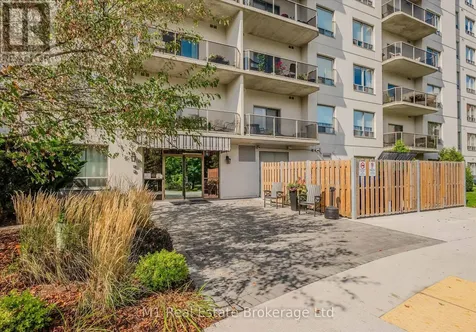 60 Wyndham Street South Guelph (st. Patrick's Ward) ON N1E 7H7