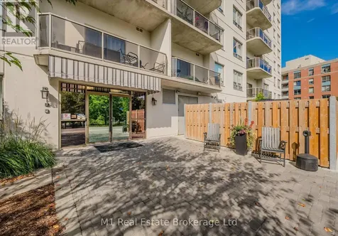 60 Wyndham Street South Guelph (st. Patrick's Ward) ON N1E 7H7