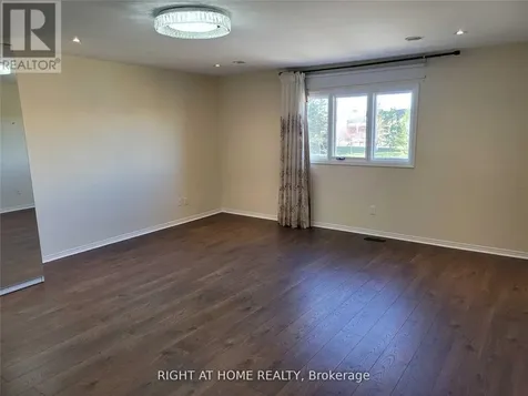 1080 Glenashton Drive Oakville (wc Wedgewood Creek) ON L6H 4B9