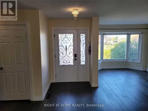 1080 Glenashton Drive Oakville (wc Wedgewood Creek) ON L6H 4B9