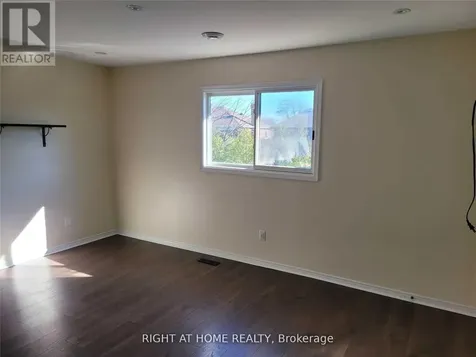 1080 Glenashton Drive Oakville (wc Wedgewood Creek) ON L6H 4B9