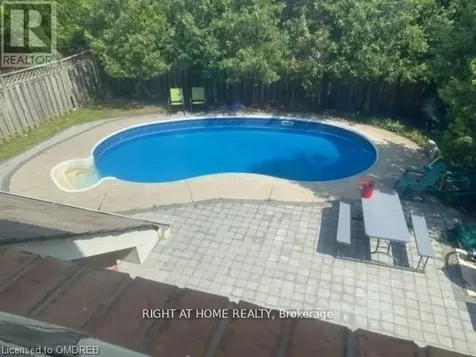 1080 Glenashton Drive Oakville (wc Wedgewood Creek) ON L6H 4B9