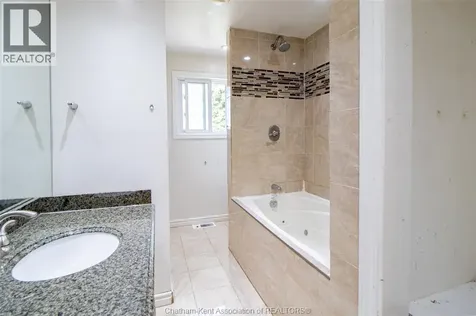 28 Sudbury Drive Chatham ON N7L 2K2