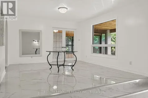1444 Normandy Crescent Ottawa ON K2C 0N6