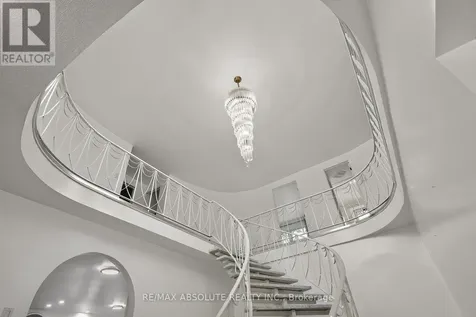 1444 Normandy Crescent Ottawa ON K2C 0N6
