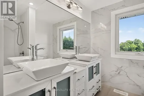 1444 Normandy Crescent Ottawa ON K2C 0N6