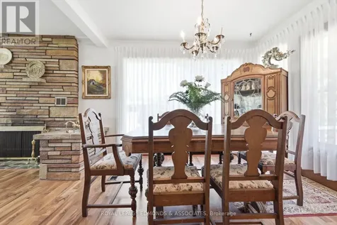 28 Barry Street Laurentian Valley ON K8A 7L5