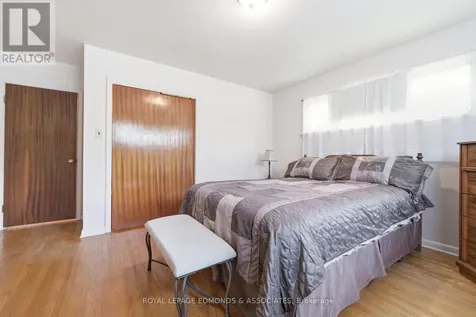 28 Barry Street Laurentian Valley ON K8A 7L5
