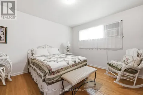 28 Barry Street Laurentian Valley ON K8A 7L5