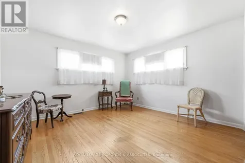 28 Barry Street Laurentian Valley ON K8A 7L5