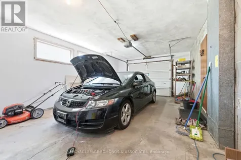 28 Barry Street Laurentian Valley ON K8A 7L5