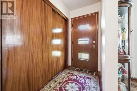 28 Barry Street Laurentian Valley ON K8A 7L5
