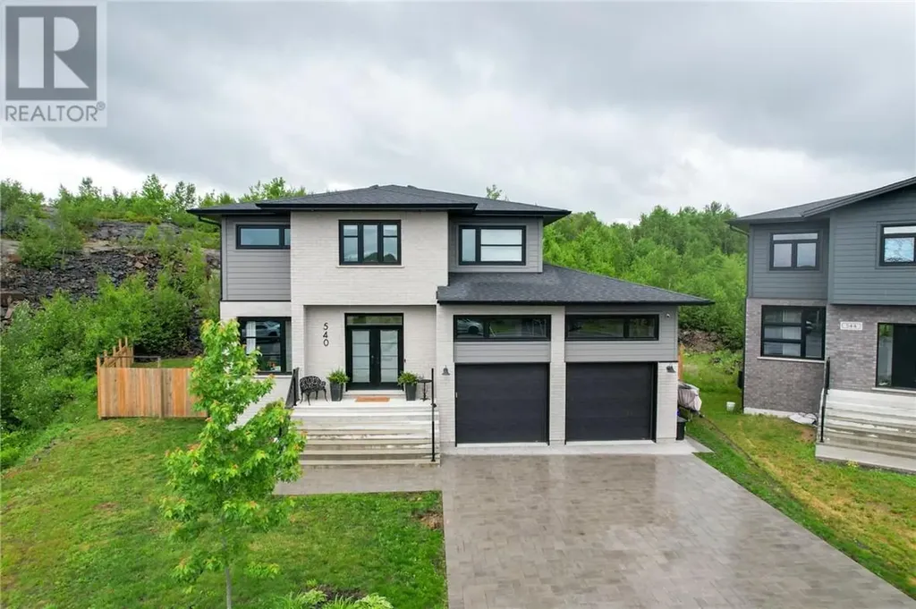 540 Bonaventure Court Sudbury ON P3A 0B4