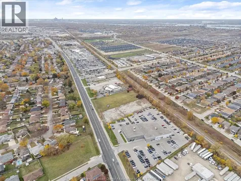 10982 Tecumseh Road East Windsor ON N8R 1A8