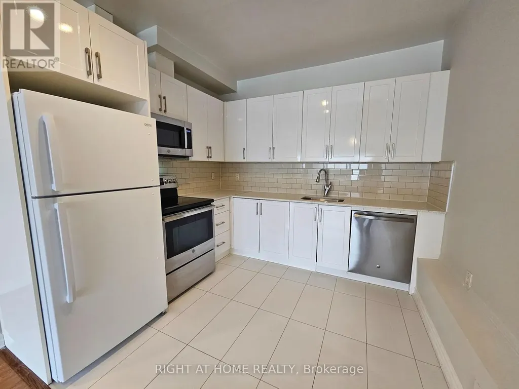 1801 Eglinton Avenue West Toronto (oakwood Village) ON M6E 2H8