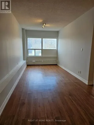 1801 Eglinton Avenue West Toronto (oakwood Village) ON M6E 2H8