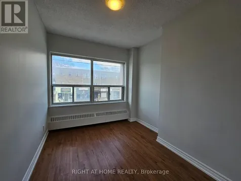 1801 Eglinton Avenue West Toronto (oakwood Village) ON M6E 2H8