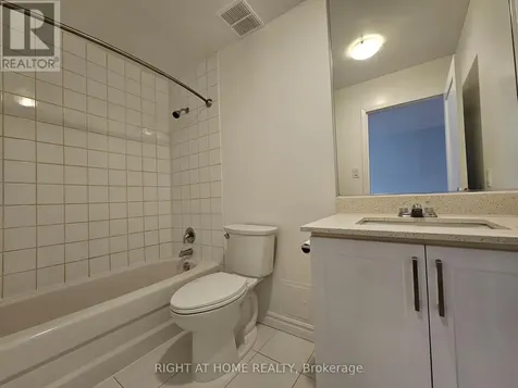 1801 Eglinton Avenue West Toronto (oakwood Village) ON M6E 2H8
