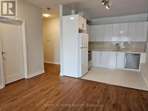 1801 Eglinton Avenue West Toronto (oakwood Village) ON M6E 2H8
